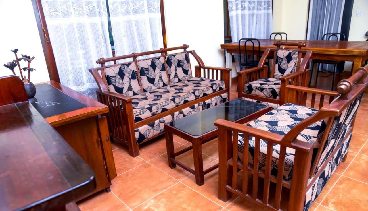 City Escape Hotel เอลลา ภายนอก รูปภาพ