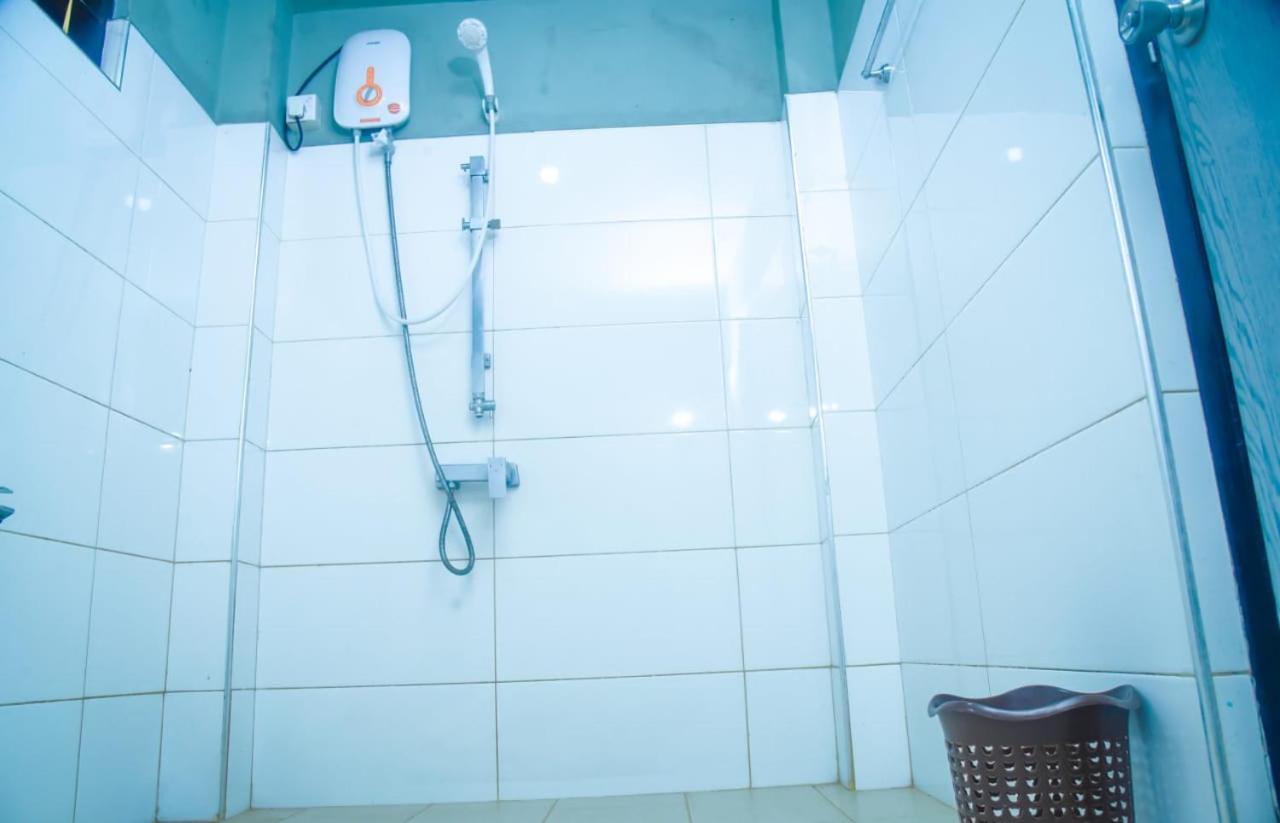 City Escape Hotel เอลลา ภายนอก รูปภาพ