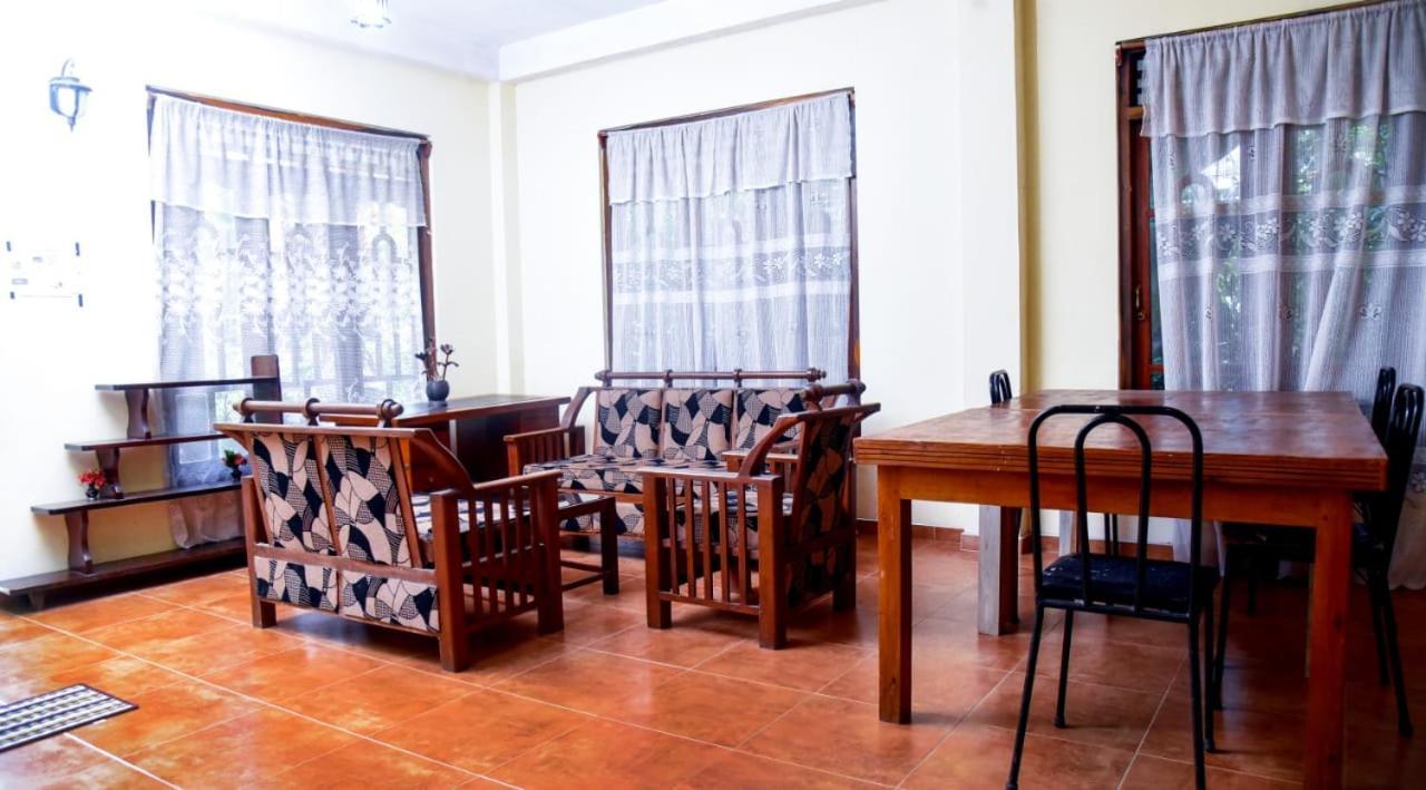 City Escape Hotel เอลลา ภายนอก รูปภาพ