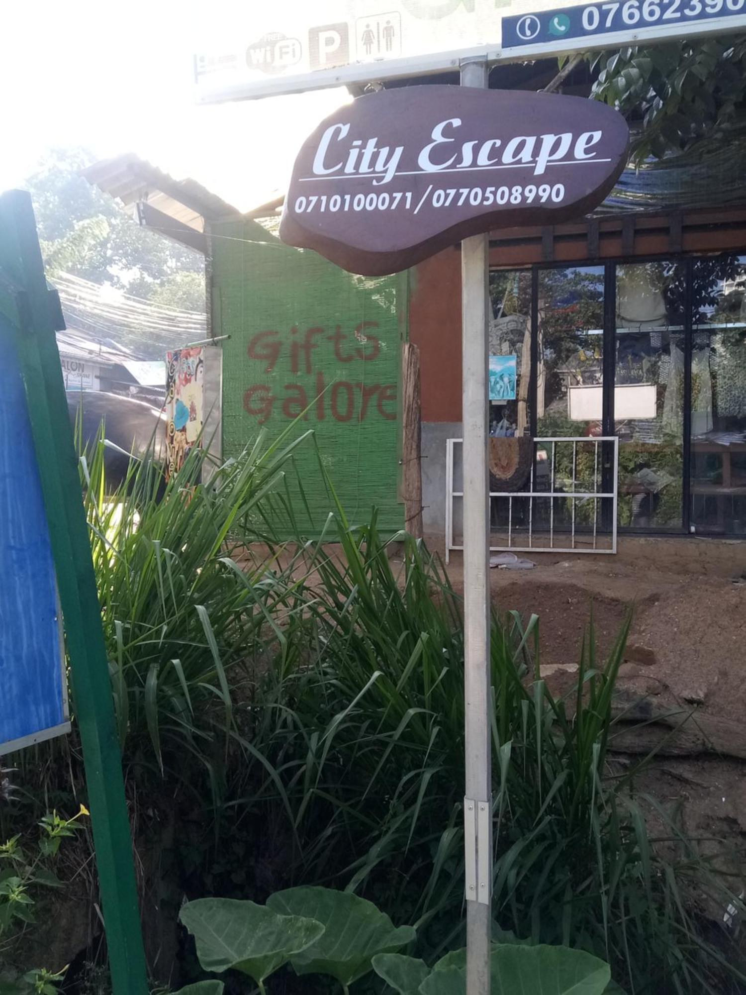 City Escape Hotel เอลลา ภายนอก รูปภาพ